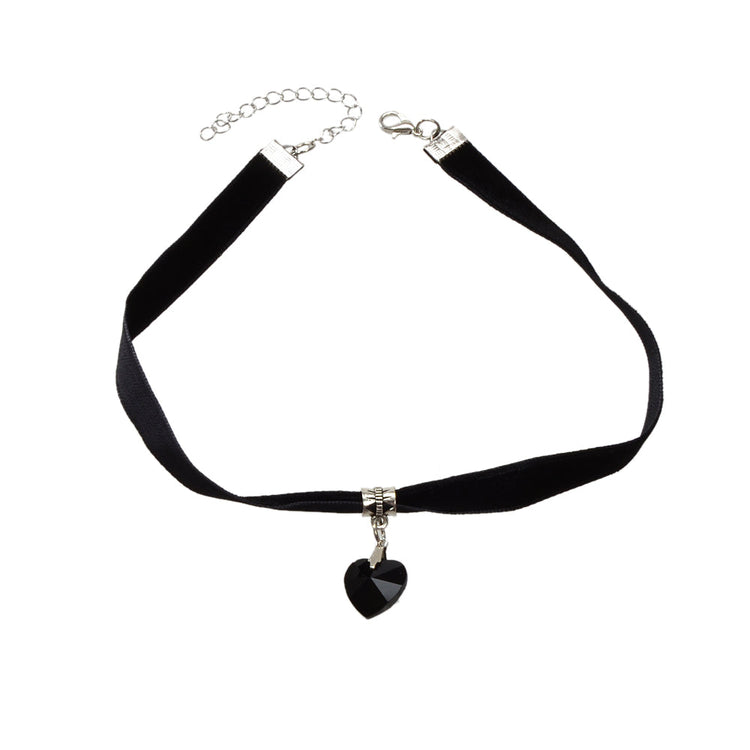 Gothic Style Black Velvet Choker Heart Charm Necklace Punk Halloween Accessories-1
